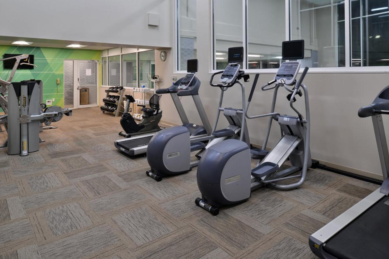 Holiday Inn Hotel & Suites Overland Park-Convention Center By Ihg Экстерьер фото