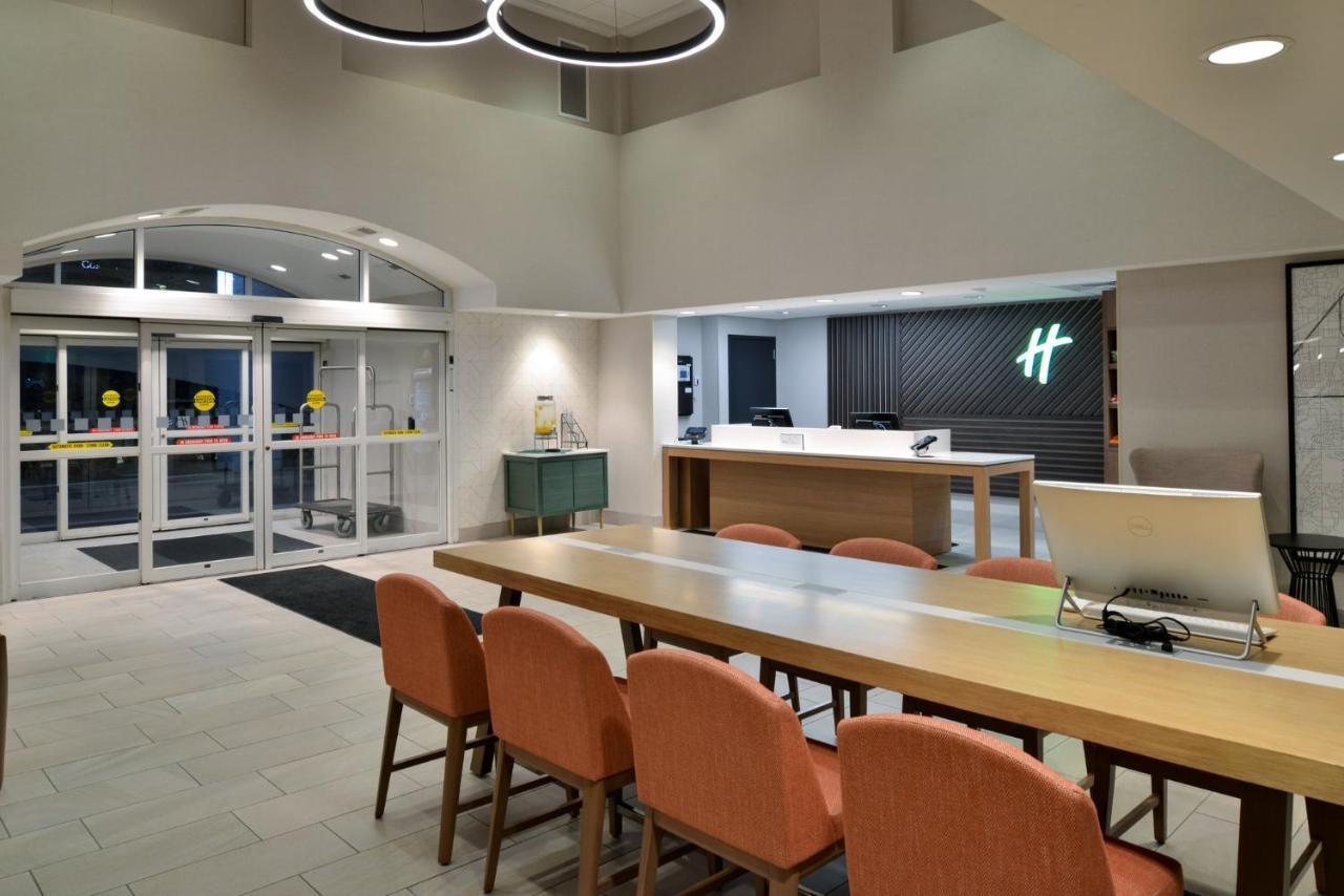 Holiday Inn Hotel & Suites Overland Park-Convention Center By Ihg Экстерьер фото