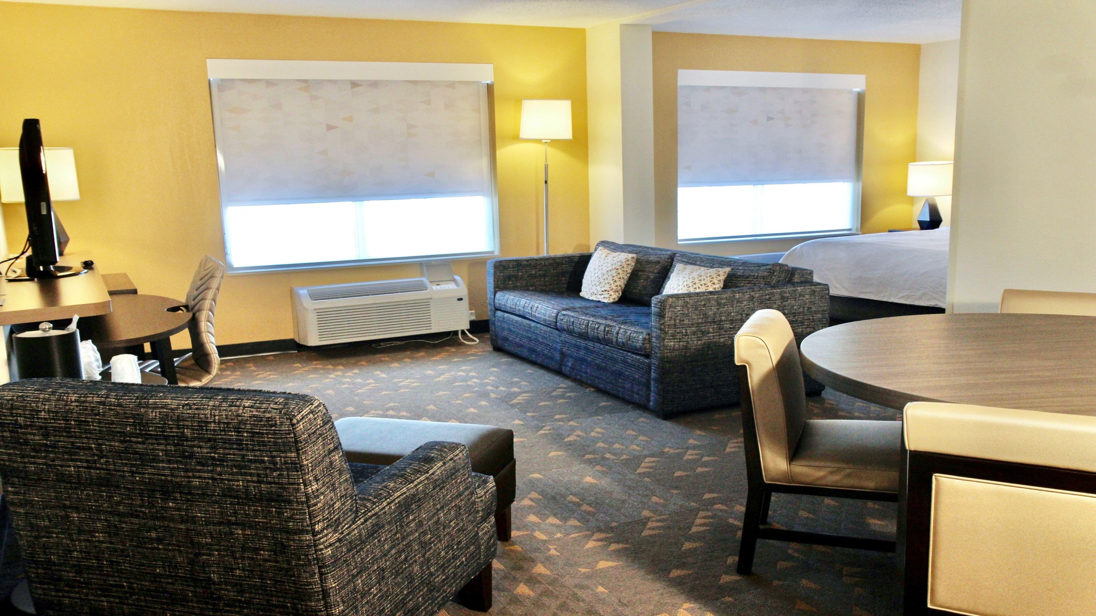 Holiday Inn Hotel & Suites Overland Park-Convention Center By Ihg Экстерьер фото