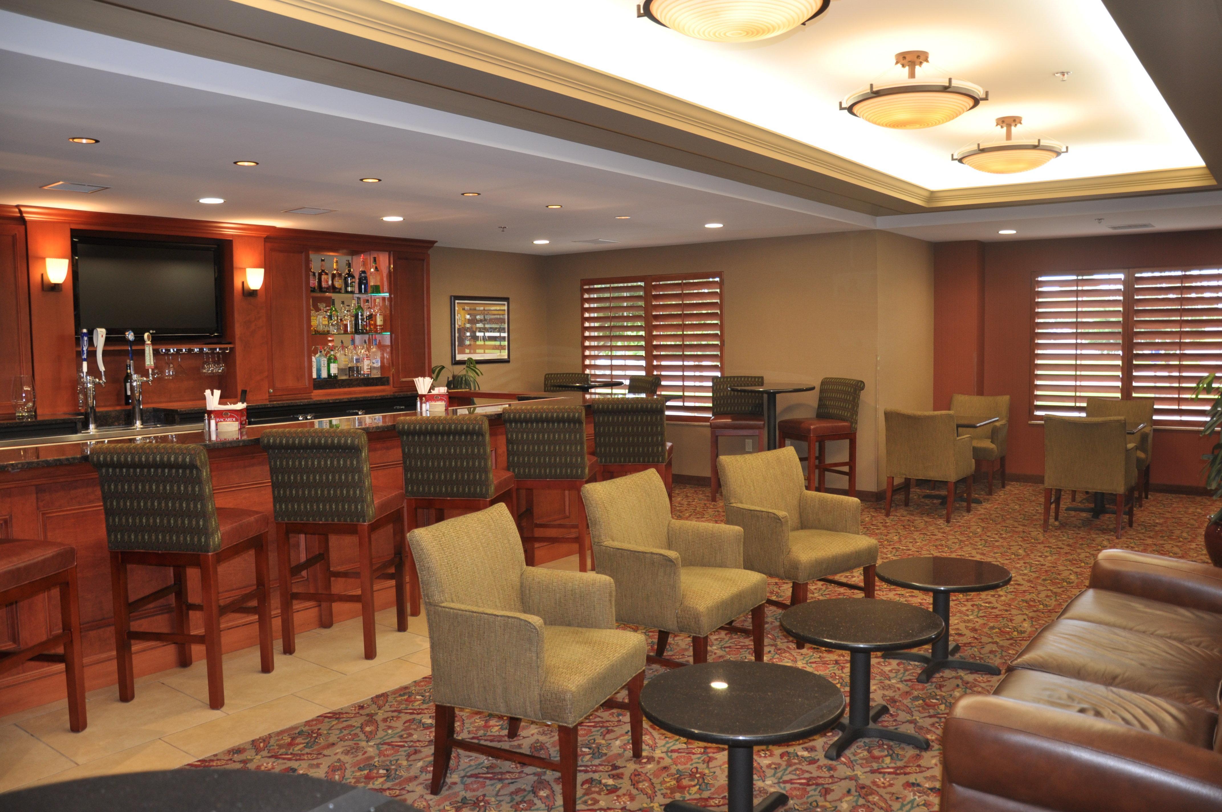 Holiday Inn Hotel & Suites Overland Park-Convention Center By Ihg Экстерьер фото