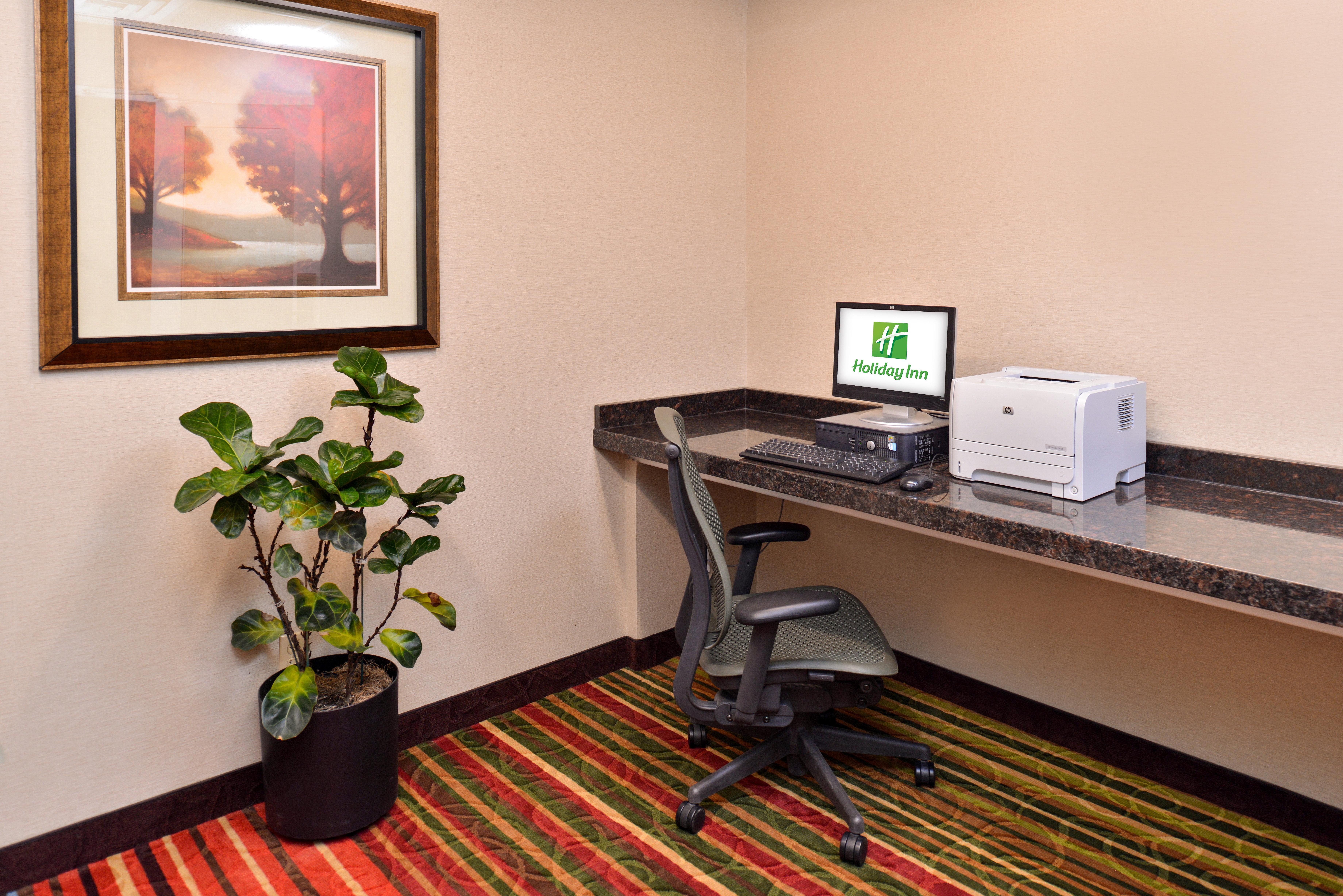 Holiday Inn Hotel & Suites Overland Park-Convention Center By Ihg Экстерьер фото